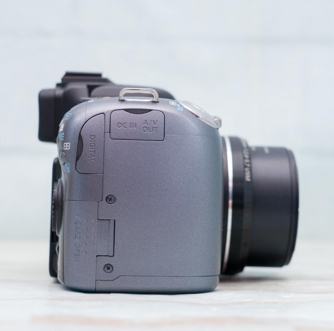 【極美品】Canon PowerShot SX10 IS 単3電池駆動