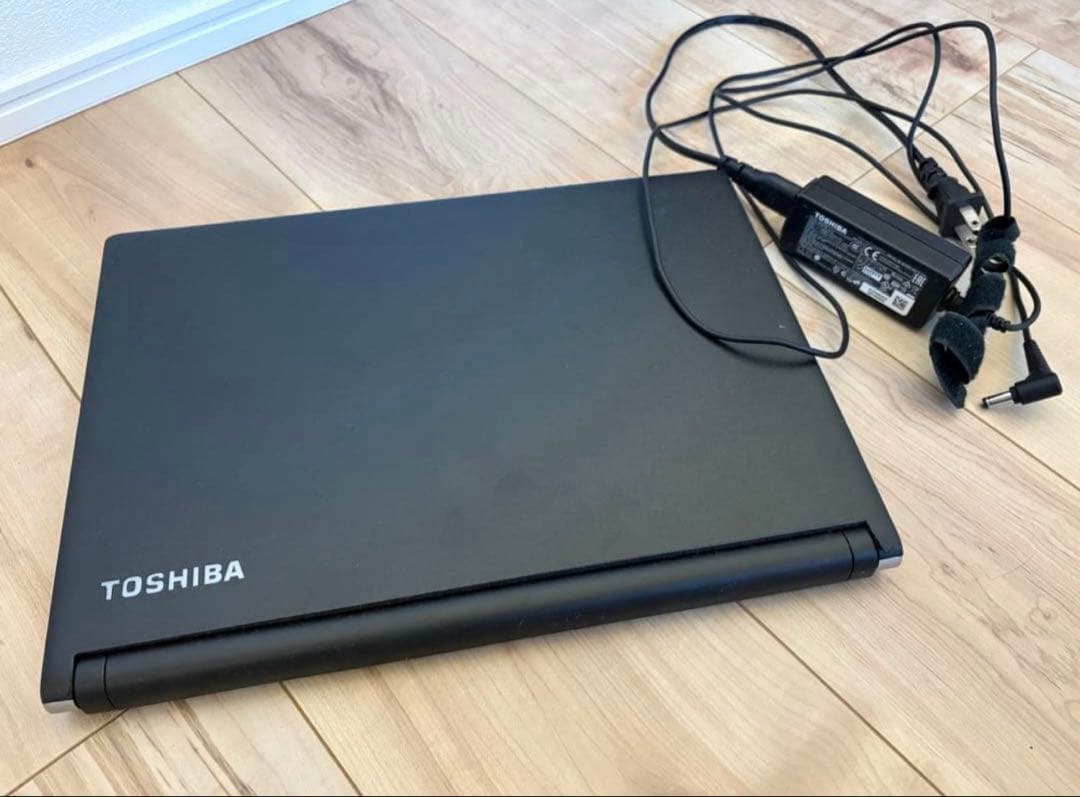 東芝 ノートPC 13型/Win11Pro/Core i5/8GB/256GB