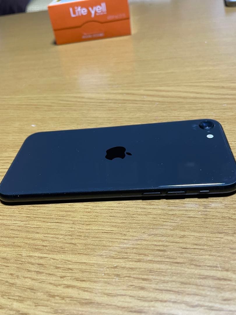 iphoneSE2 64GB ブラック　simフリー