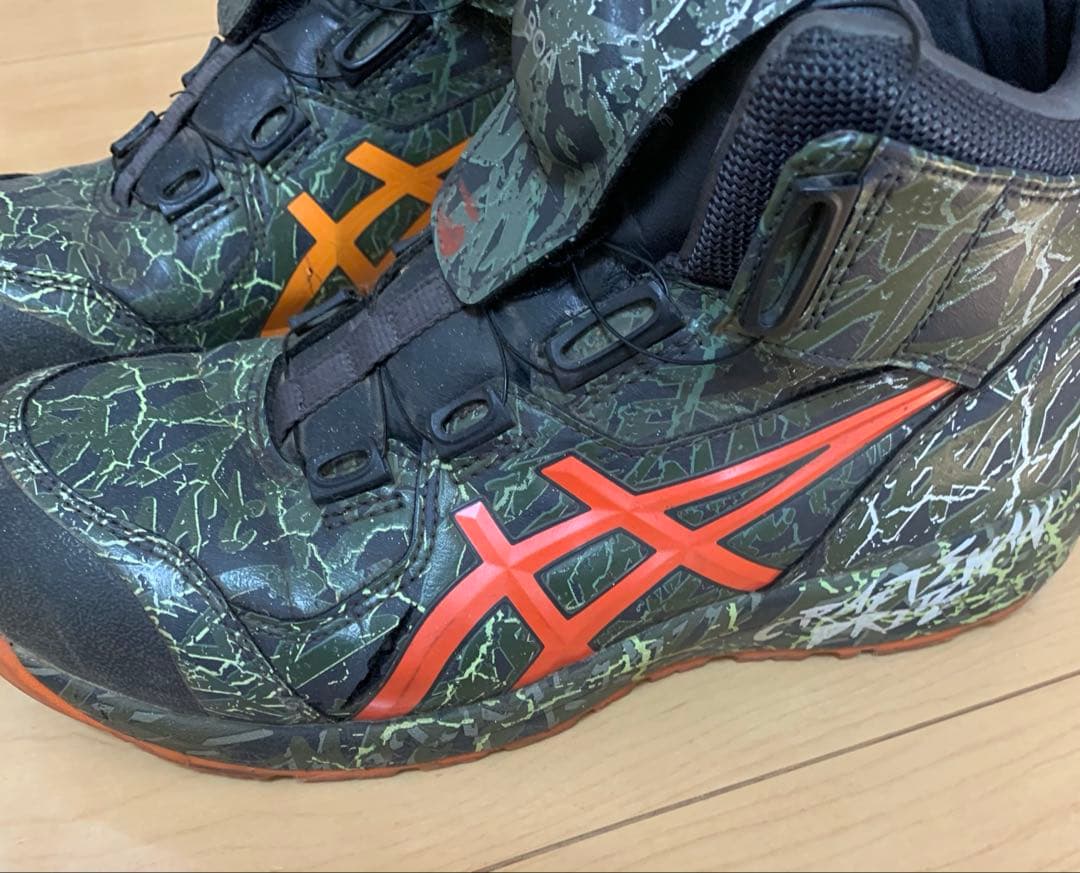 アシックス ウィンジョブ CP304 マントルグリーン×ハバネロ　２５.５cm