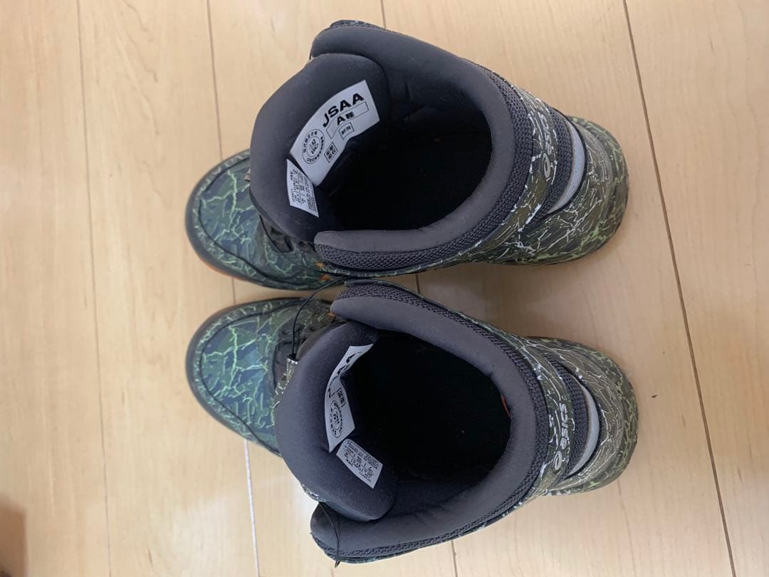 アシックス ウィンジョブ CP304 マントルグリーン×ハバネロ　２５.５cm