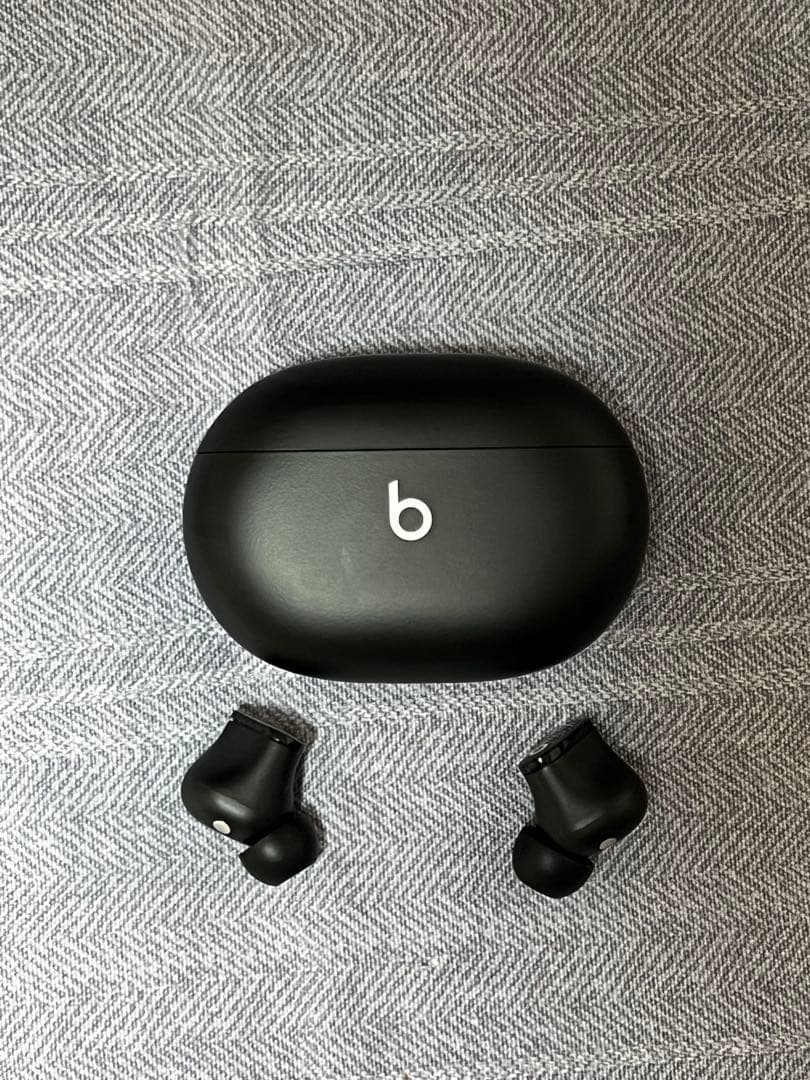 Beats Studio Buds ブラック