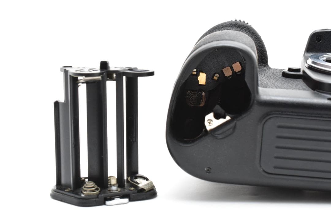■ 美品 ■ ニコン　Nikon F100 ボディ ≪ 動作確認済 ≫