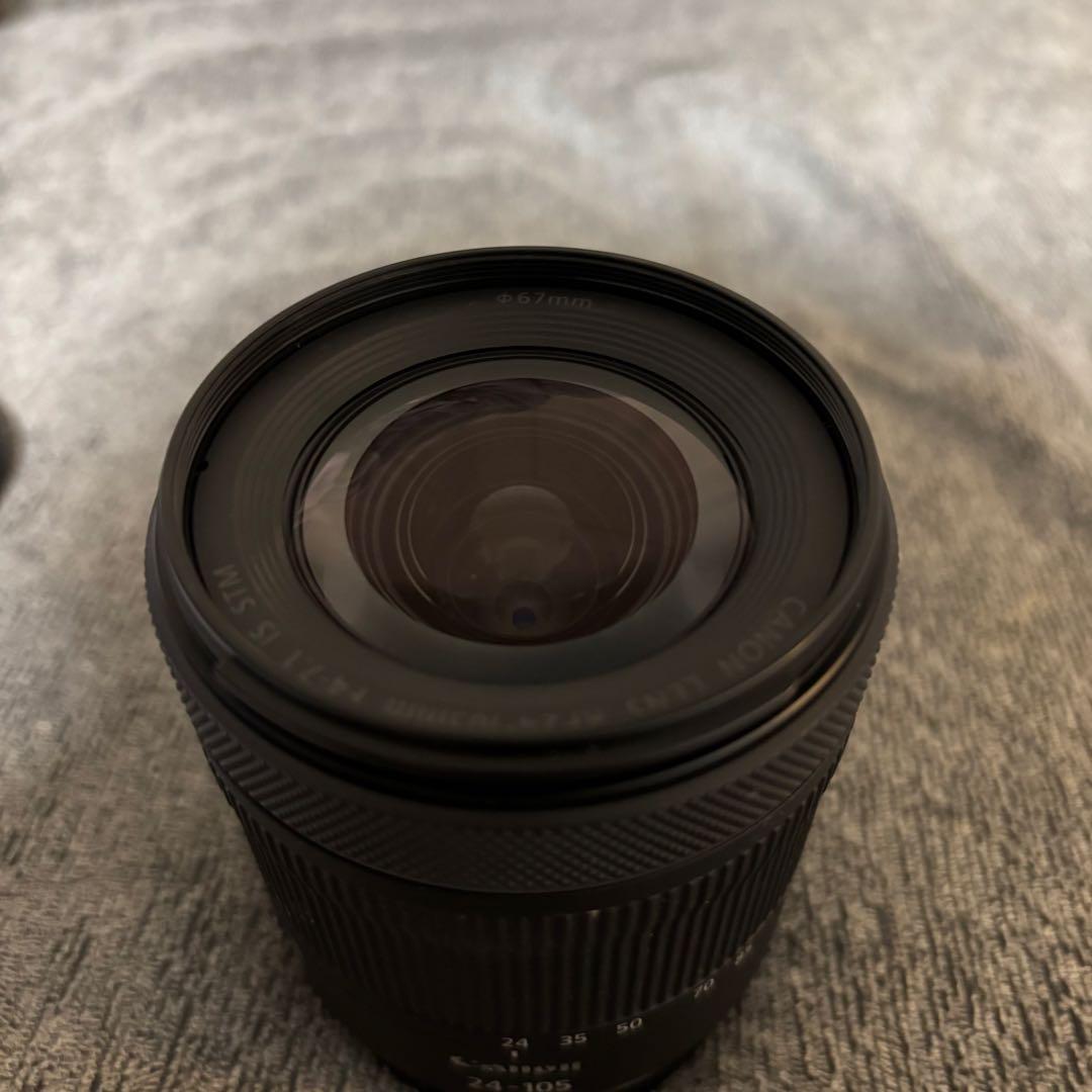 Canon RF 24-105mm f/4-7.1 IS STMレンズ