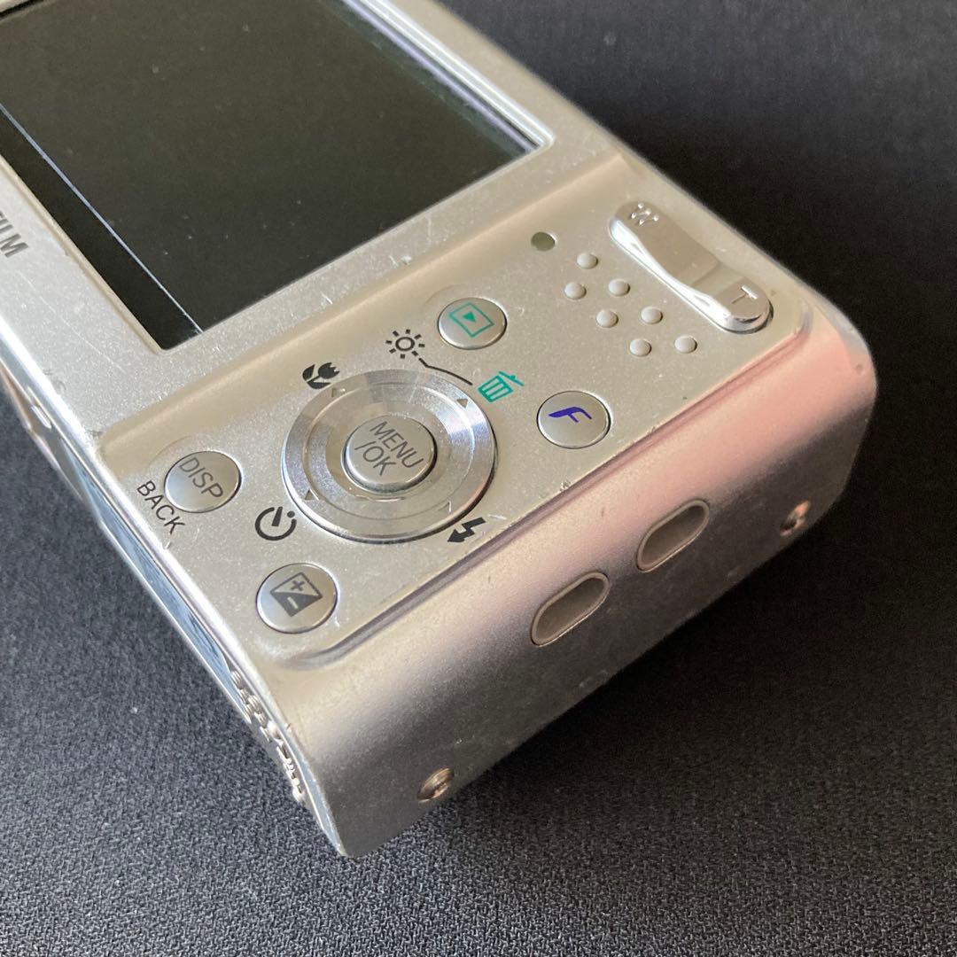 FUJIFILM finepix F30 CCDセンサー コンデジ