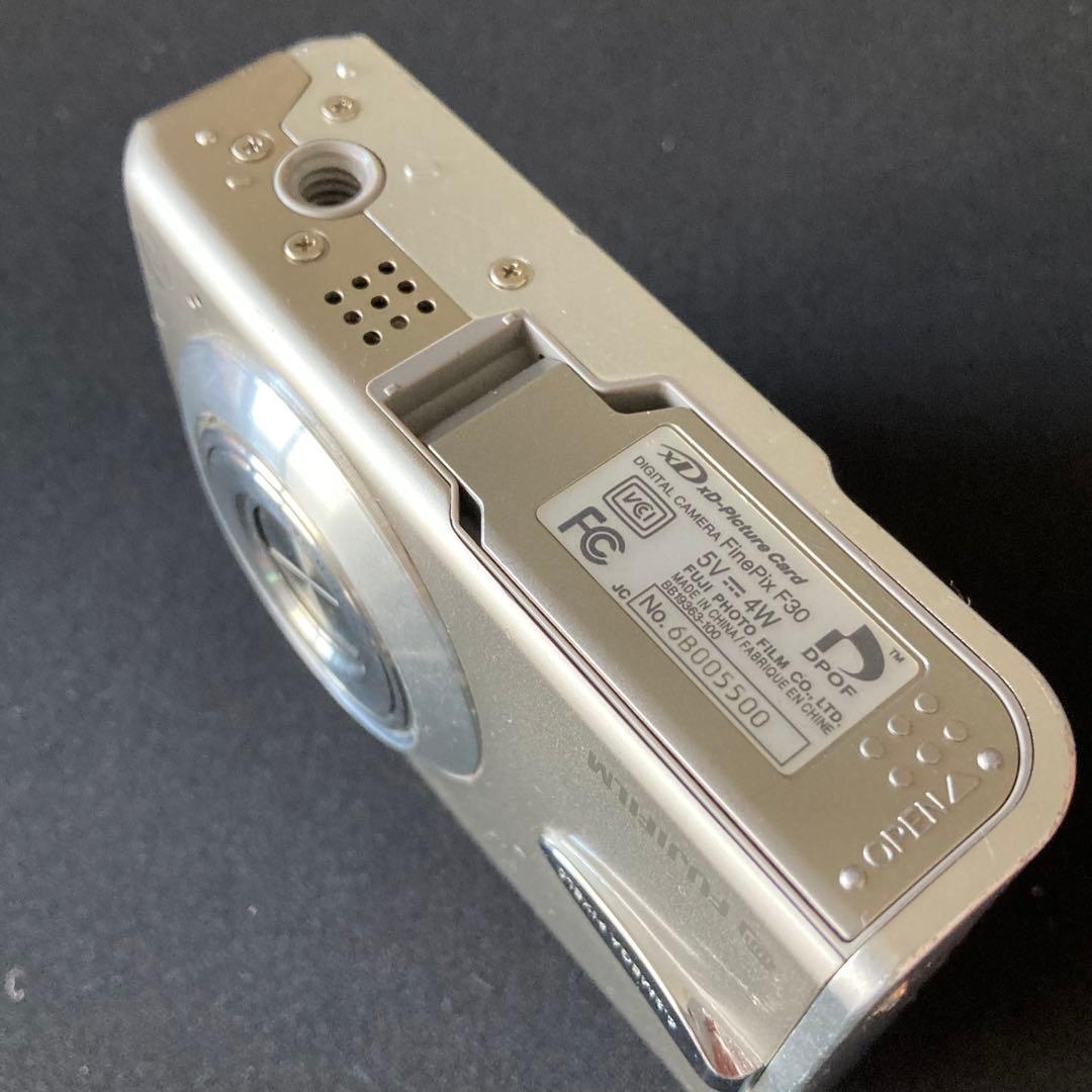 FUJIFILM finepix F30 CCDセンサー コンデジ