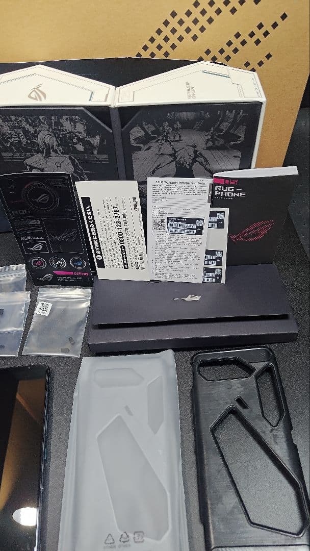 ​【ジャンク/特典完備】ROG Phone 5 Ultimate RAM18GB