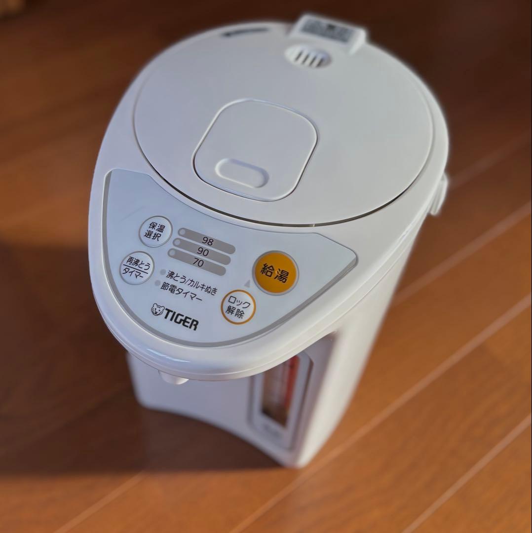 【美品】✨TIGER 電気ポットPDR-G 301−W保温機能節電ホワイト，3L