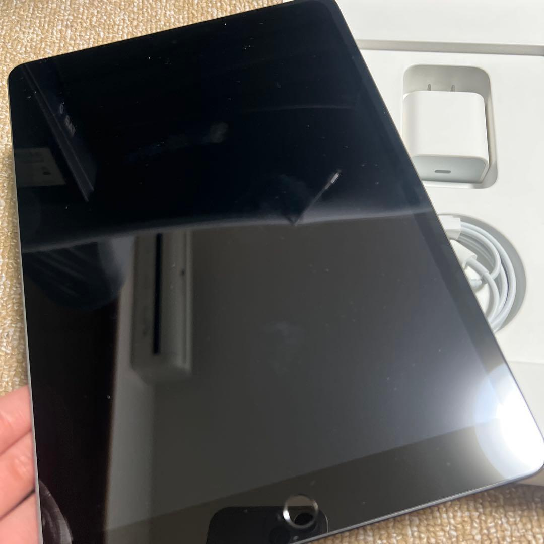 Apple iPad 第9世代 スペースグレー 本体 充電器付き