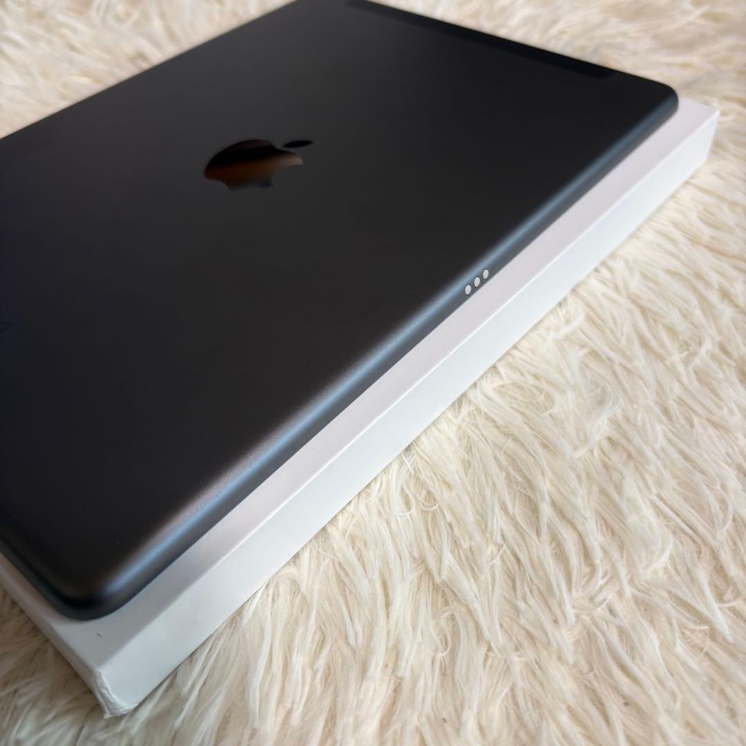 【完動品】iPad 第9世代 64GB SIMフリー【すぐ発送】