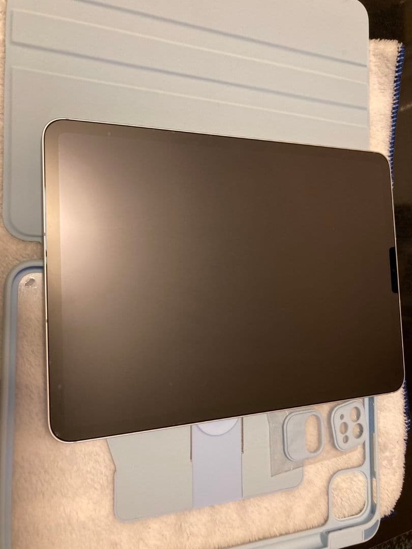 AppleiPadPro 第4世代11インチシルバー256GBキーボード、ペン
