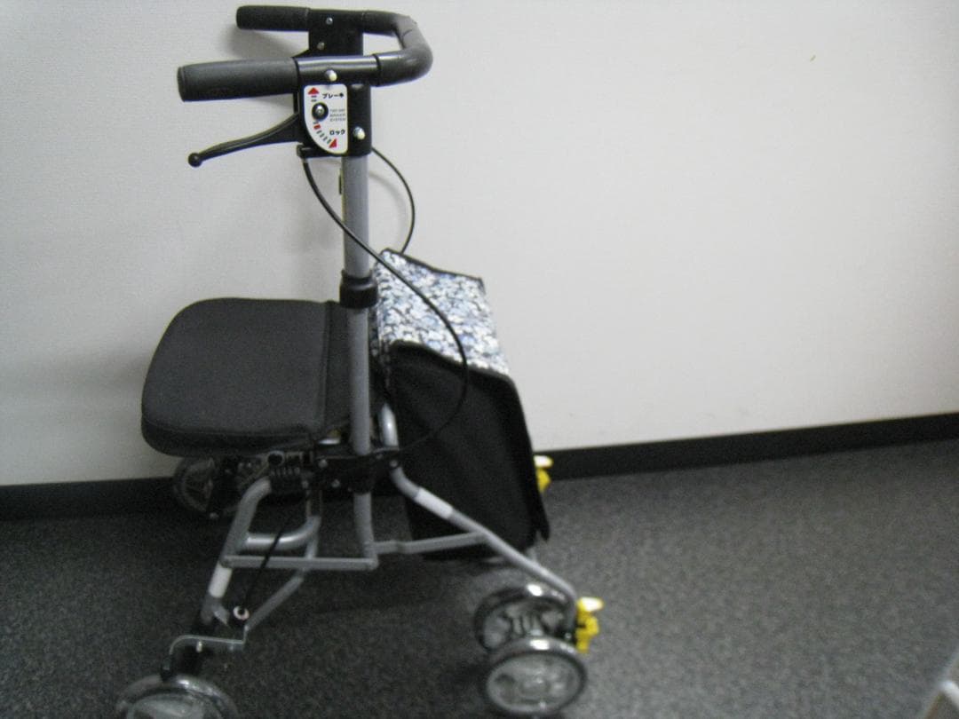 島製作所　シンフォニースリムSP 花柄紺　シルバーカー　②