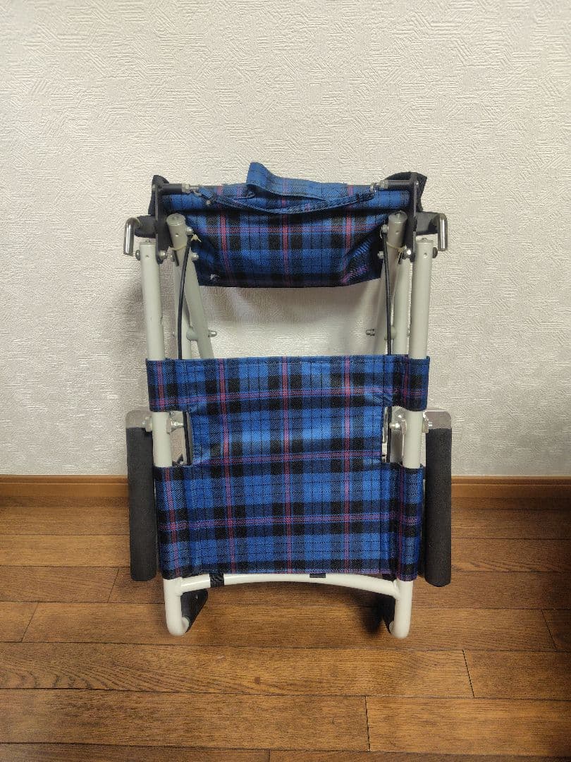 折りたたみ介助用車椅子