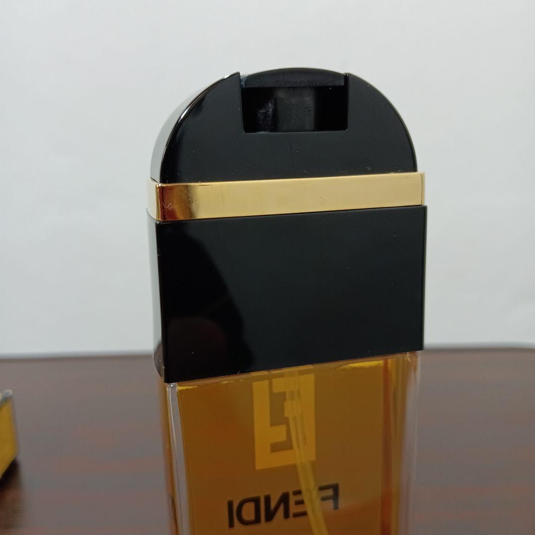 9-37　FENDI　オードトワレ　50ml