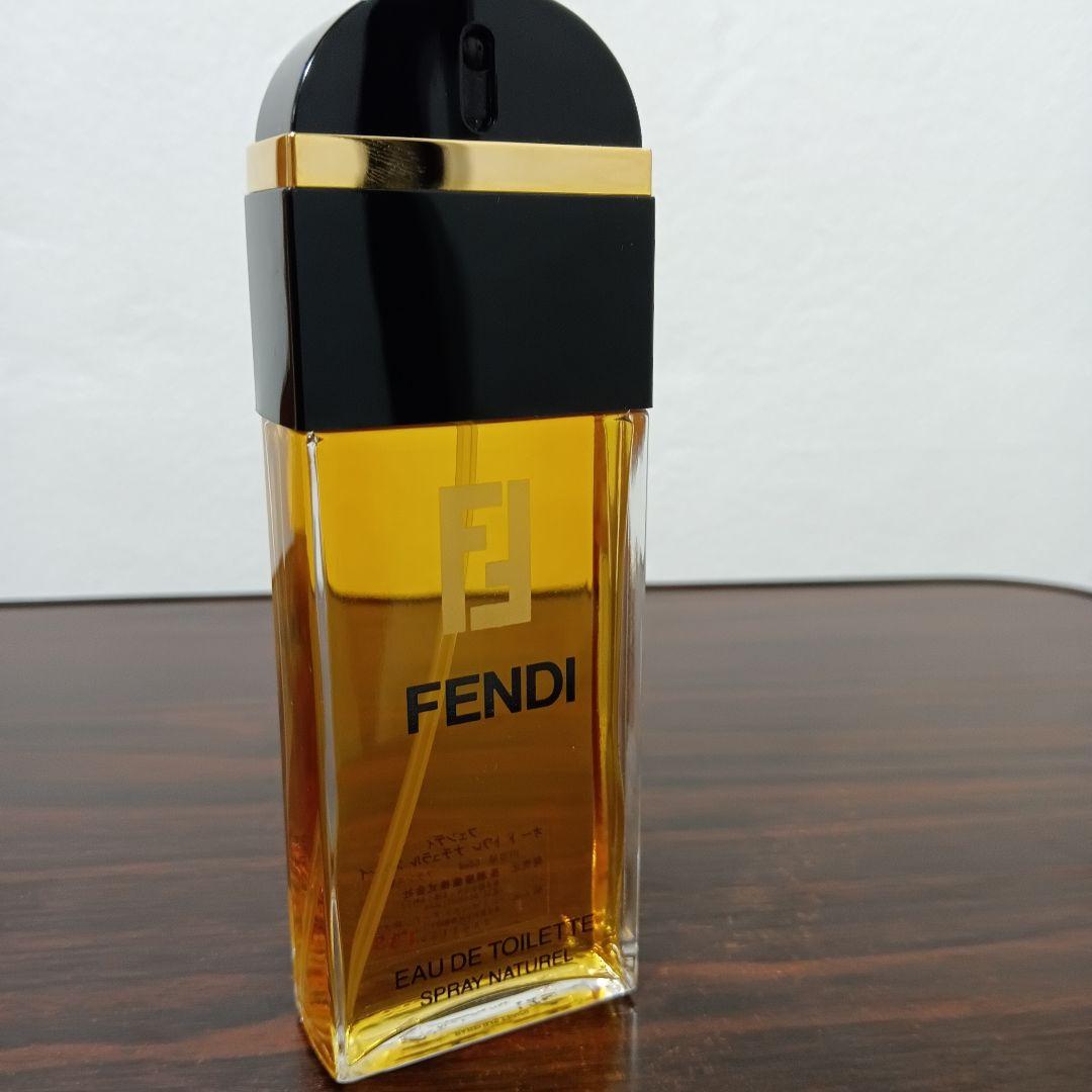 9-37　FENDI　オードトワレ　50ml