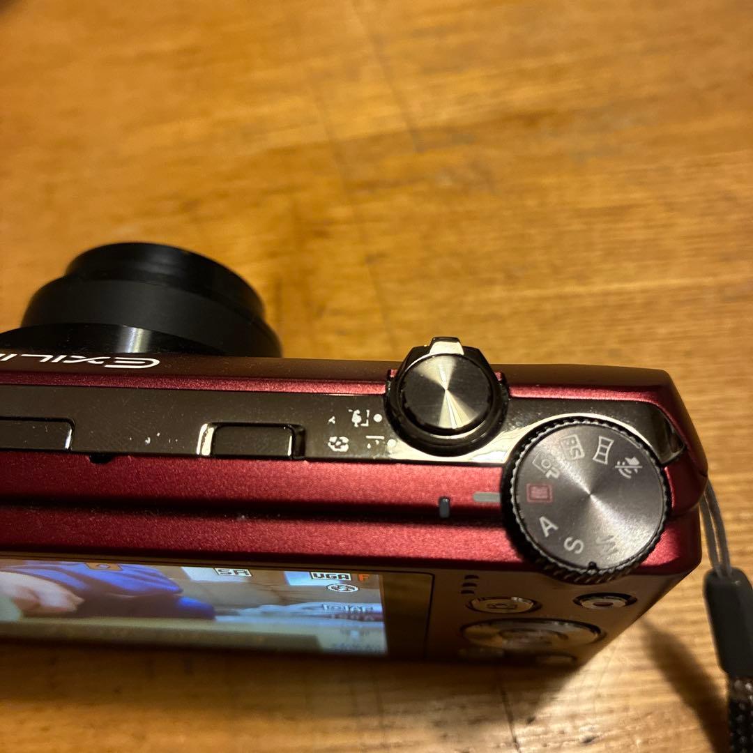 デジタルカメラ CASIO EXILIM ex-h30