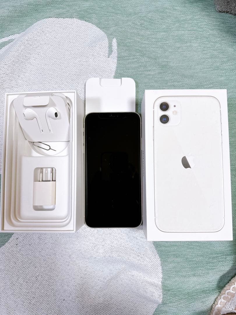 【美品】iPhone 11 64GB ホワイト SIMフリー　フルセット