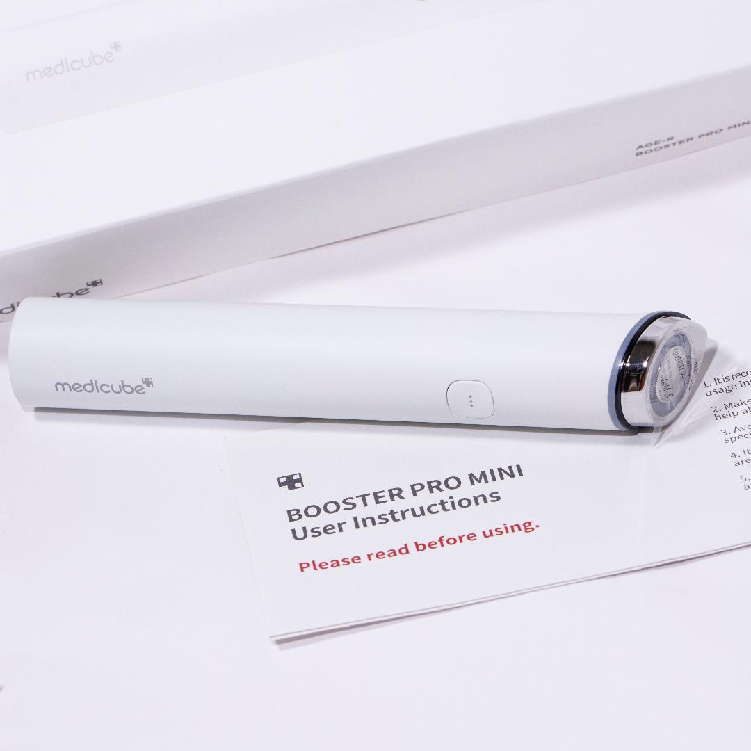 Medicube BOOOSTER PRO MINI 美顔器 ホワイト