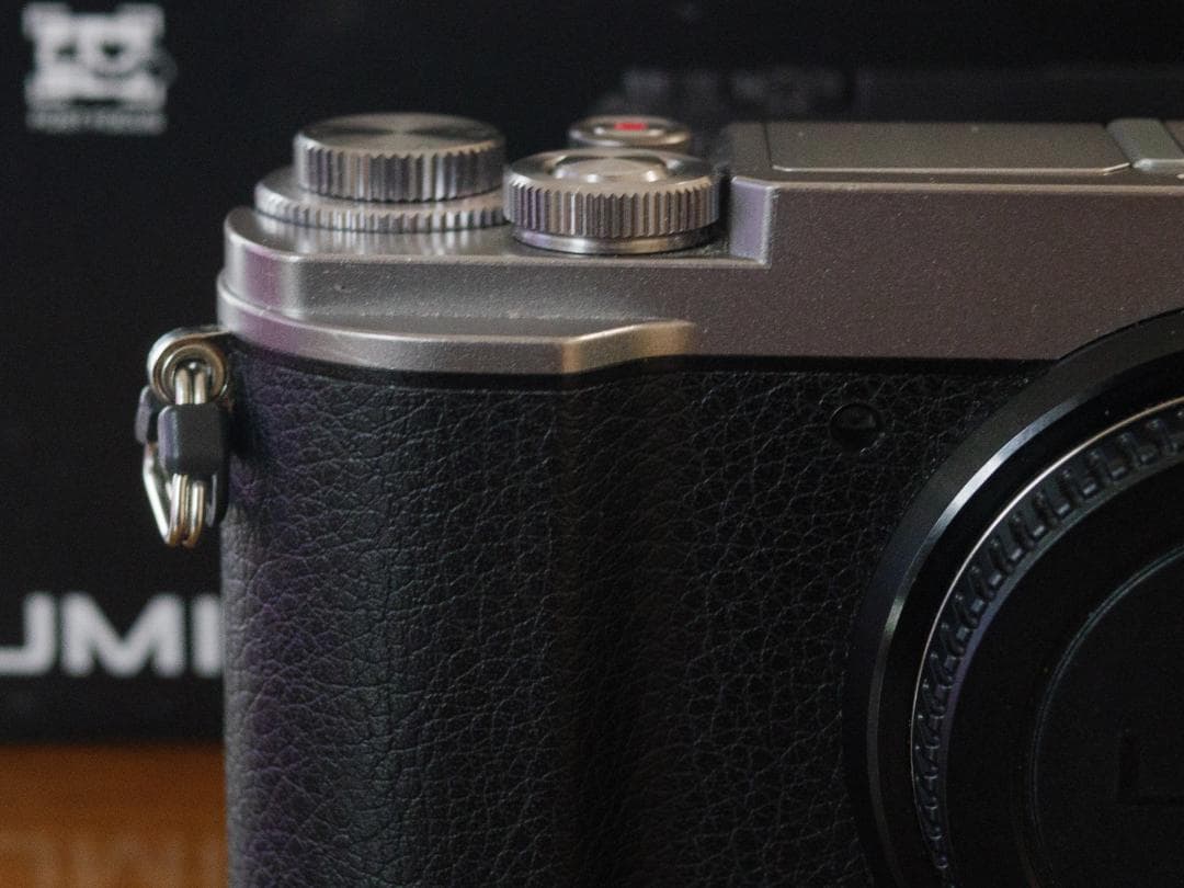 【24年5月購入・日本語OK】LUMIX DC-GX9 シルバー（海外モデル）