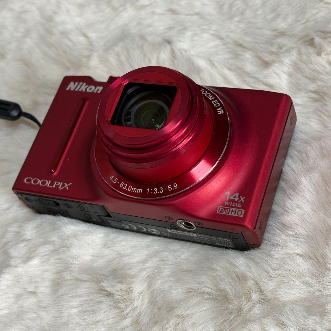 ⭐️Nikon ⭐️ COOLPIX S8200 レッド　赤色　本体　バッテリー