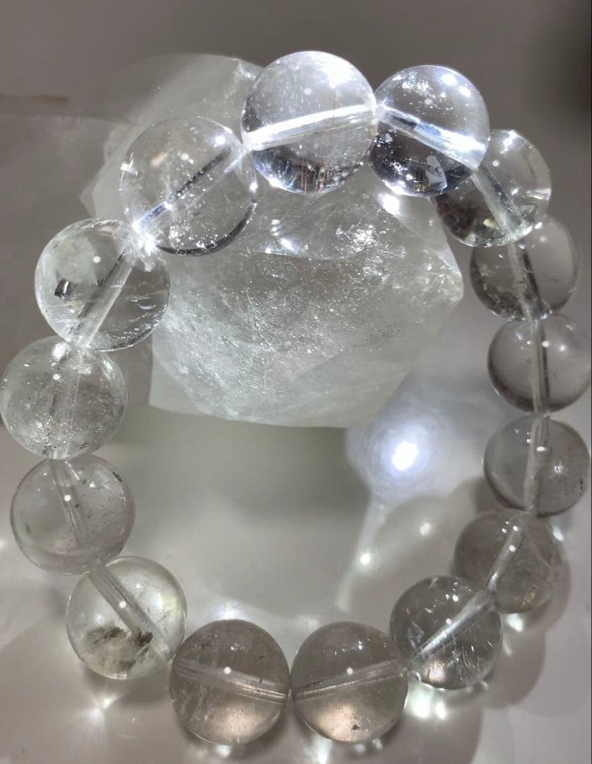 ヒマラヤマニカラン産水晶　ブレスレット　ルチル入り　レインボー
