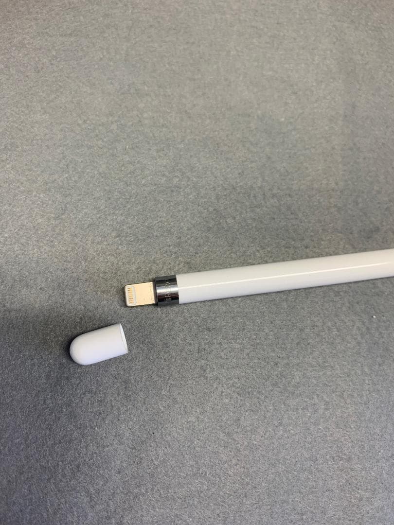 美品　Apple Pencil 第1世代　ホワイト色　MK0C2J/A