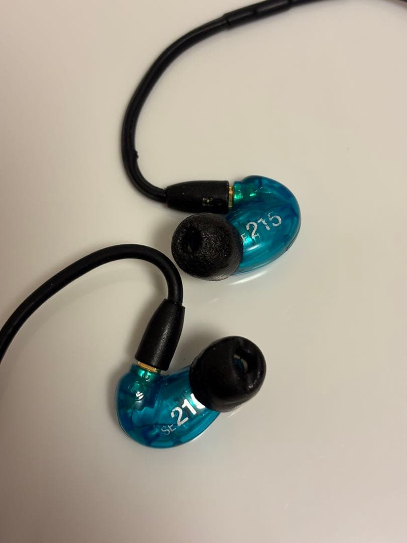 Shure SE215マイク付イヤホン＋ポーチ
