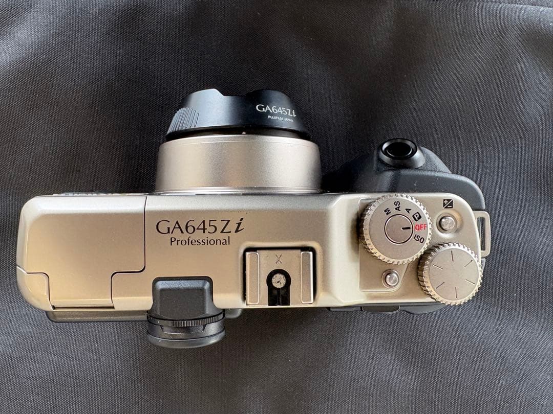 FUJIFILM富士フイルムGA645Zi Professional 6×4.5