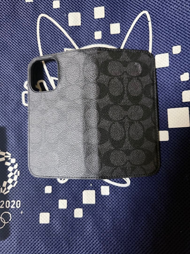iPhone16Pro COACH 手帳型ケース