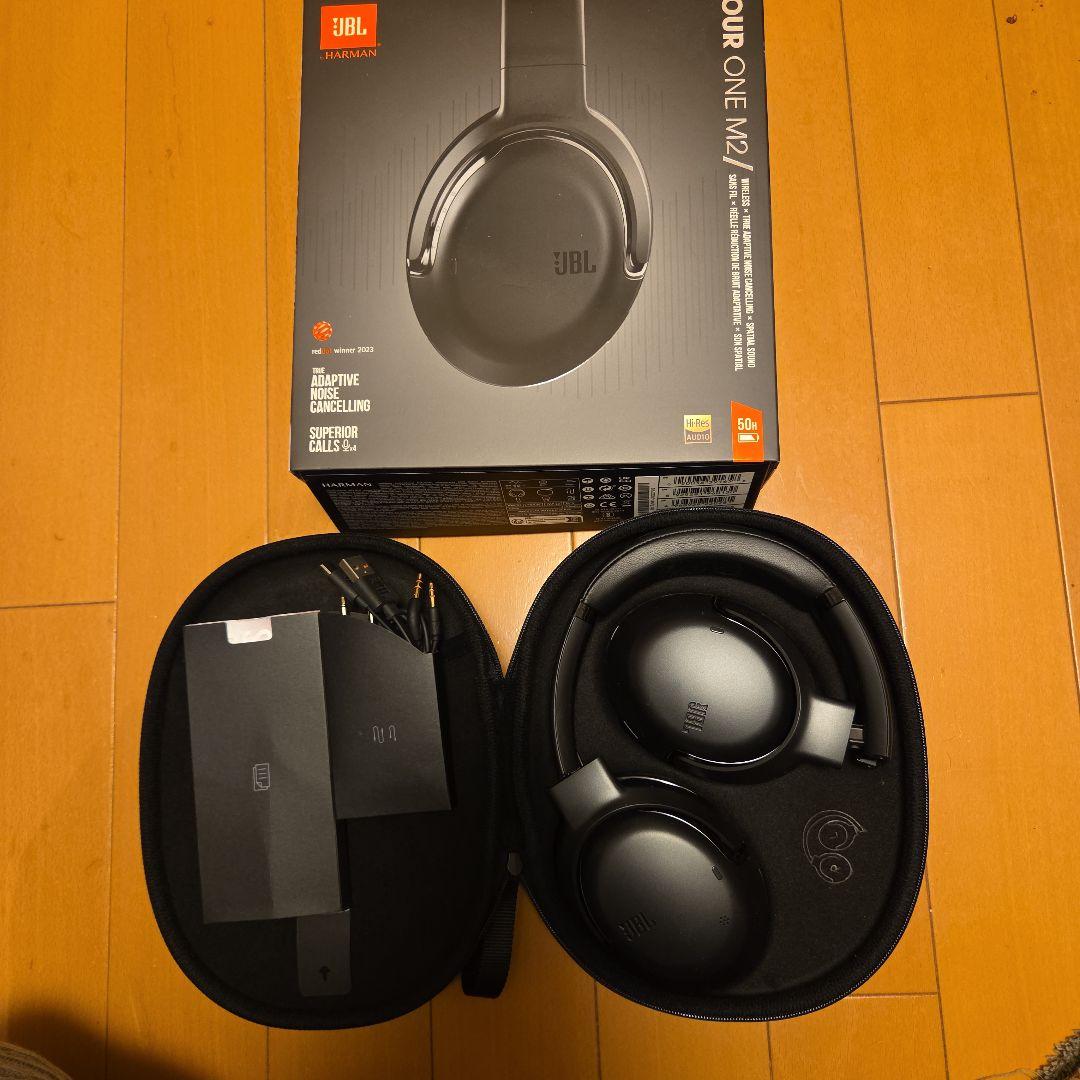 JBL Tour One M2 ワイヤレスヘッドホン