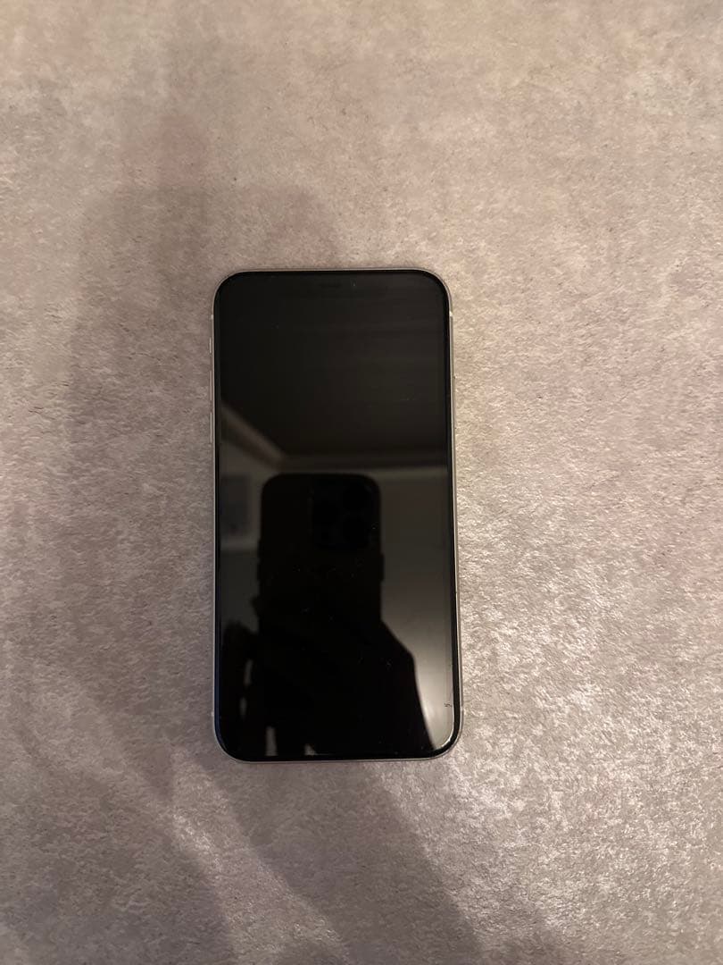 ［iPhone］Apple iPhone 11 ホワイト 本体