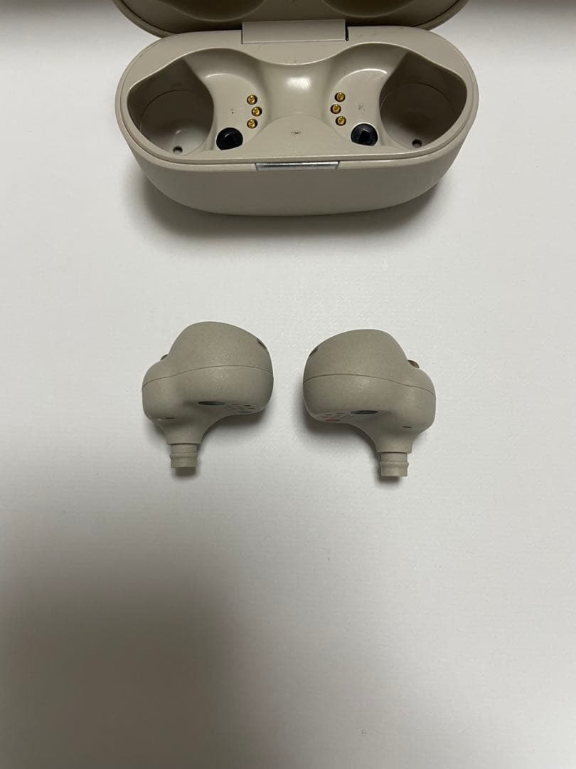 wf-1000xm4 イヤホンバッテリー新品交換済み　プラチナシルバー　オマケ
