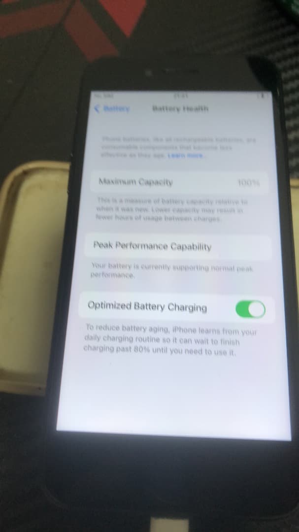 スマートフォン本体 Iphone 8.