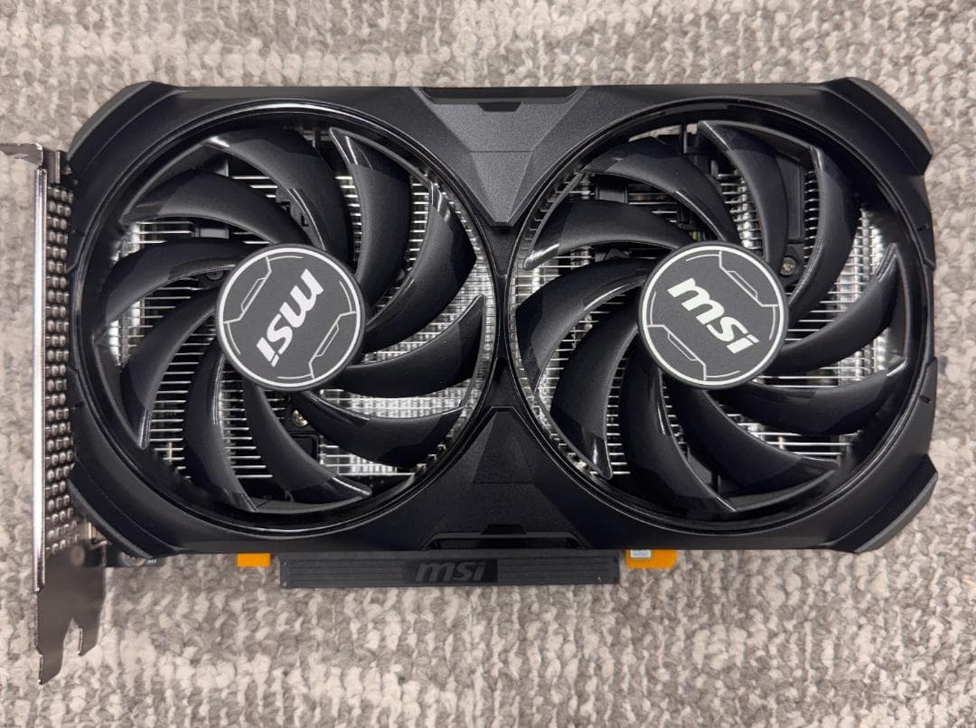 GeForce RTX 4060 8G OC グラボ ID 1090