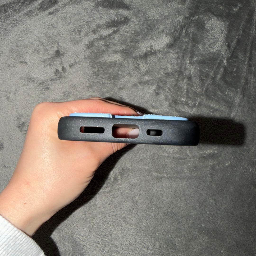 PRADA 水色 iPhone16proケース
