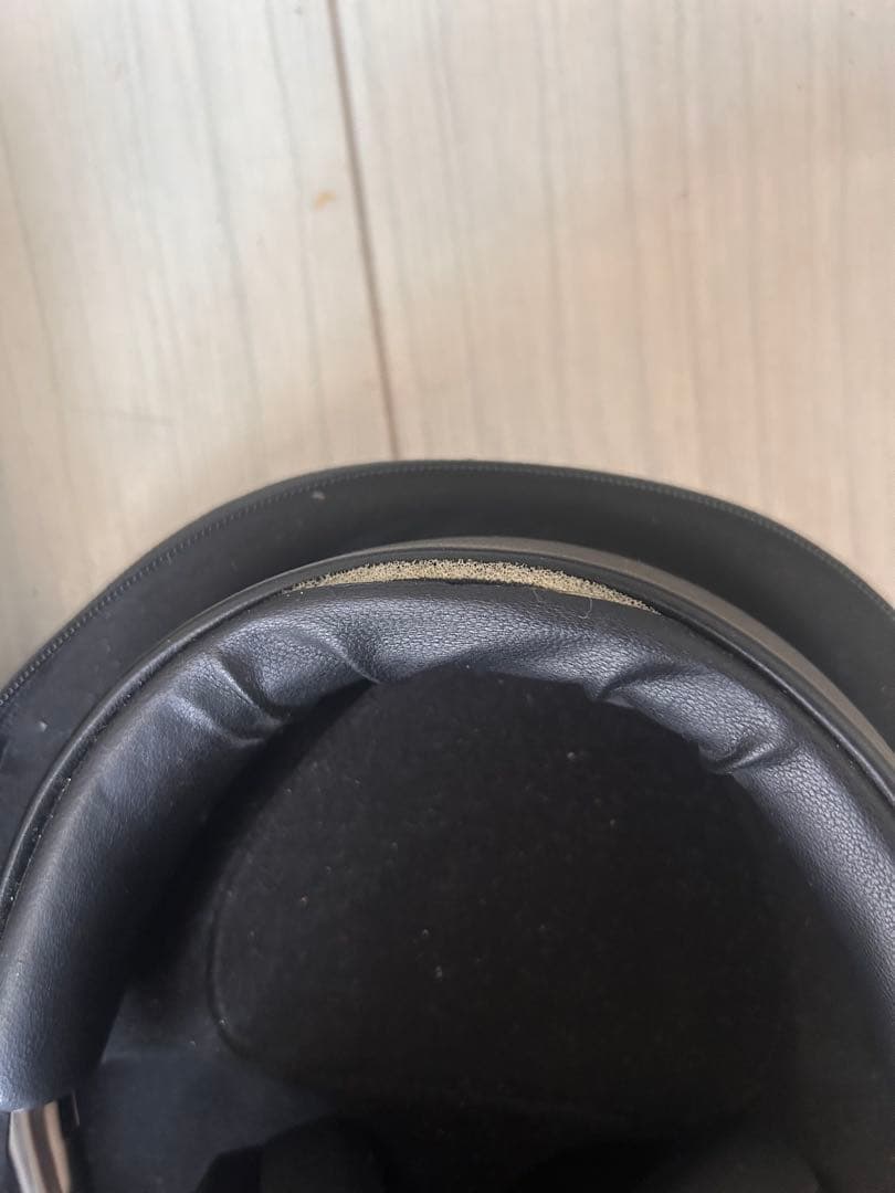 Bowers & Wilkins Px8 ワイヤレスヘッドフォン