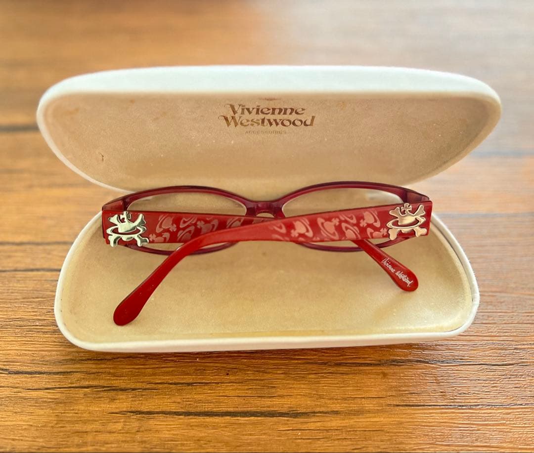 Vivienne Westwood 赤いメガネ(度あり) ケース付き