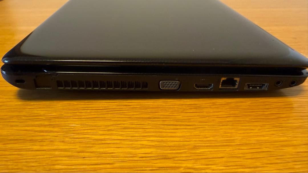 【動作確認済/SSD換装済み】東芝 dynabook T350/56BB
