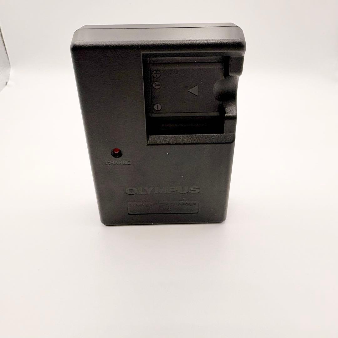 完動品　OLYMPUS オリンパス μ 1060 ミュー デジタルカメラ
