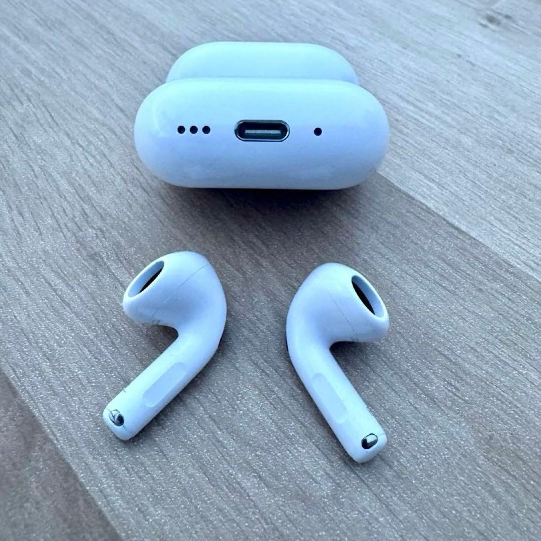 Apple AirPods 4 【アクティブノイズキャンセリング搭載タイプ】