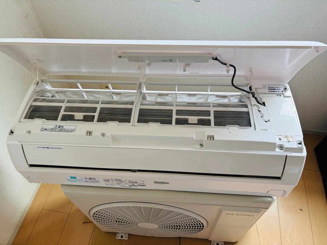 6〜9畳　アイリスオーヤマ　ルームエアコン　IHR-2204G 2021年製