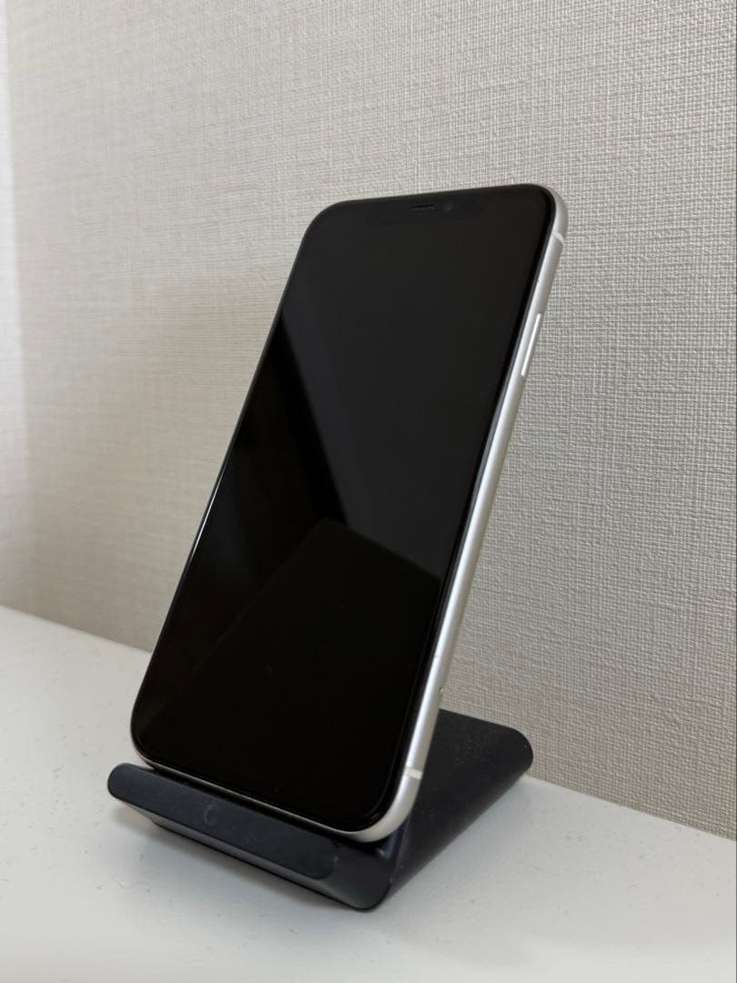 Apple iPhone 11 ホワイト 本体64GB
