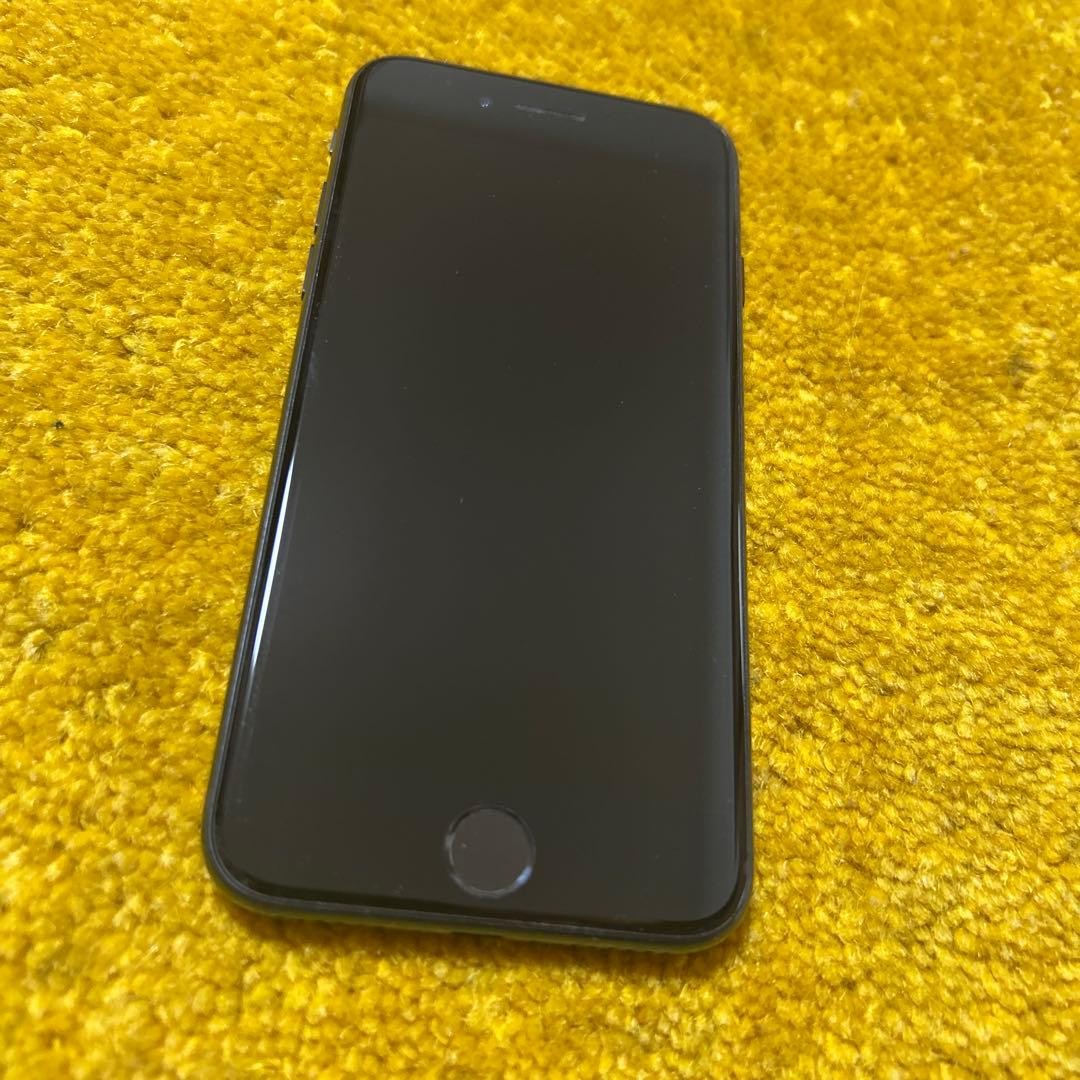 Apple iPhone SE3 128GB 黒 SIMフリー　三連休特別価格