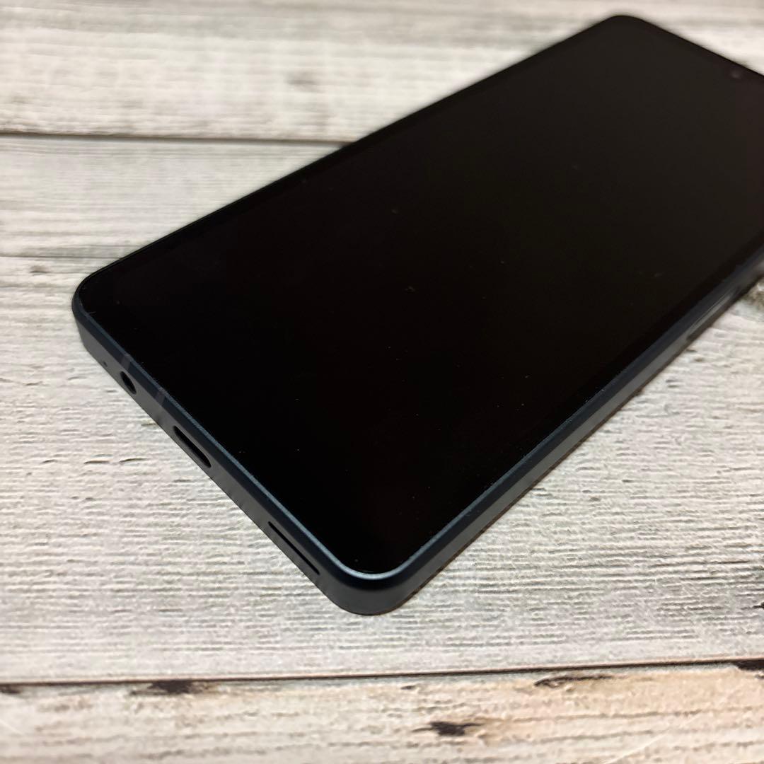 AQUOS sense8 128GB 外観美品　ドット欠け