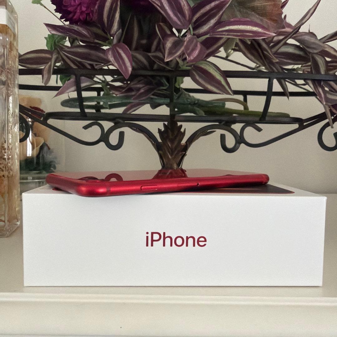 iPhoneSE第2世代　SE2 64GB SIMフリー　レッドRED
