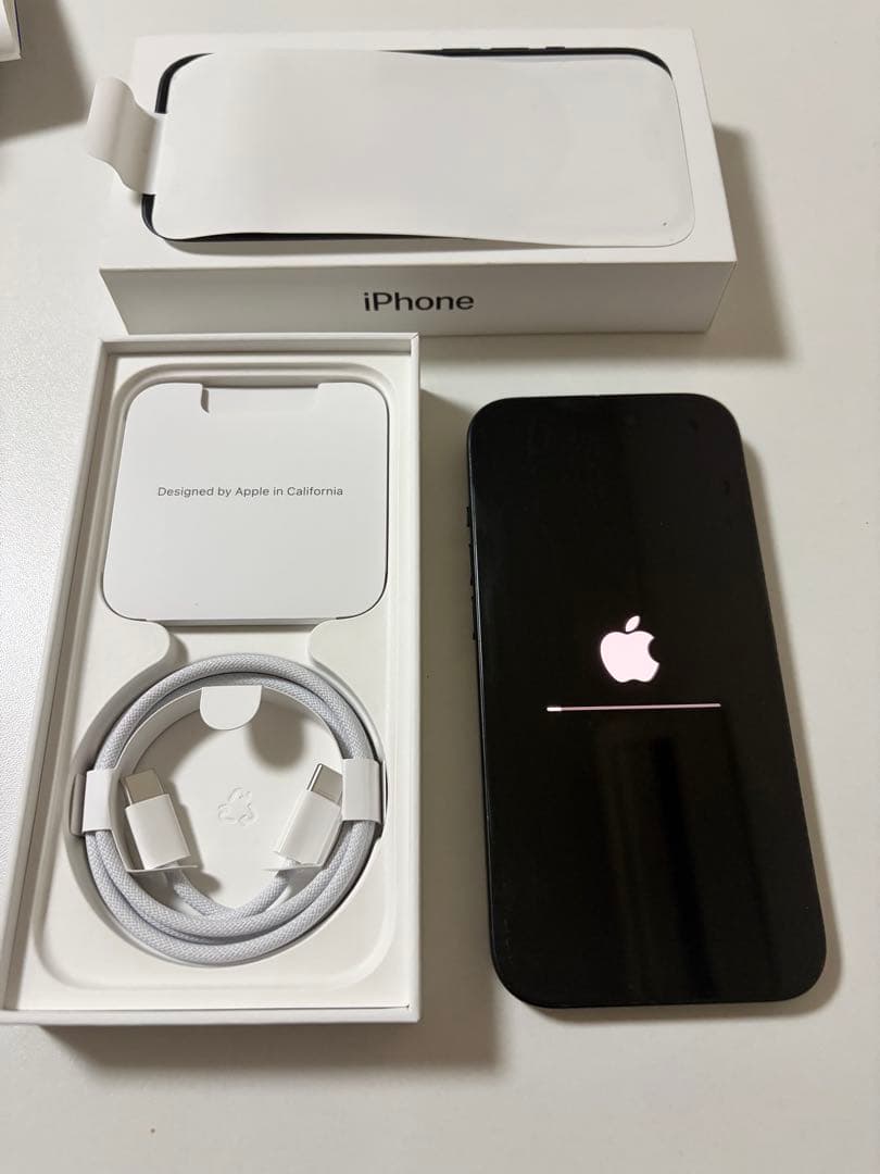 Apple iPhone 15 ブラック 128GB 本体