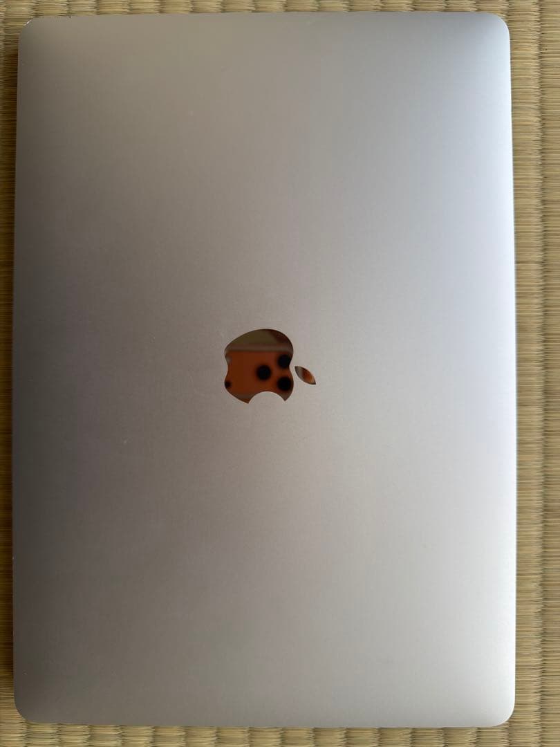 MacBook Pro M1 2020 バッテリー96% 充放電111回