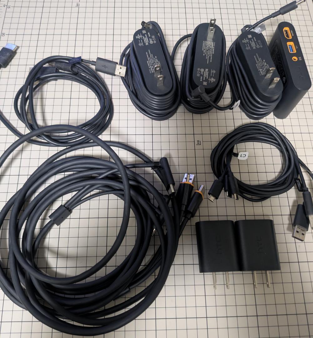 HTC VIVE VRヘッドセット（すぐ遊べるフルセット）