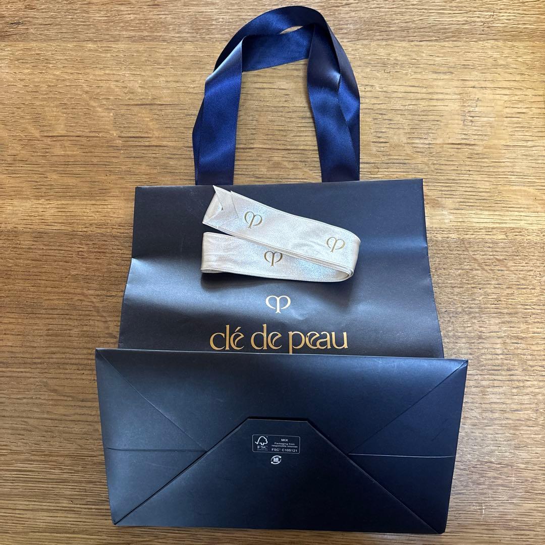 clé de peau BEAUTÉ オンブルクルールクアドリ 9 クレドポー