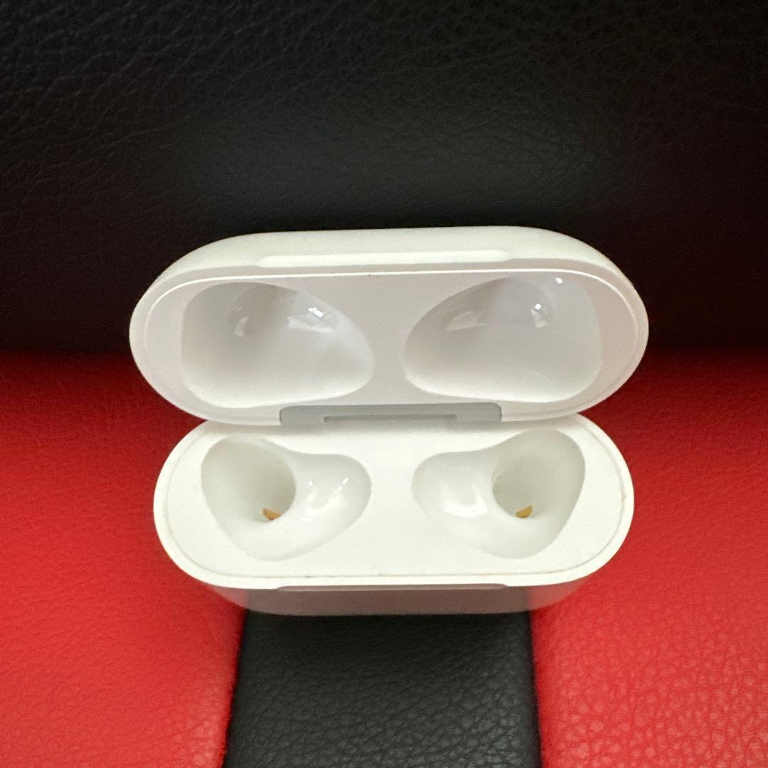 AirPods第3世代【イヤホン両耳、充電ケース】